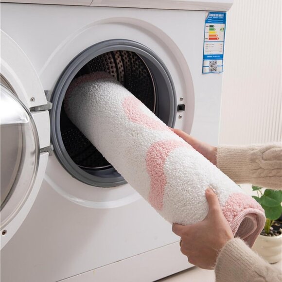 Pink Scalloped Soft Absorbent Bath Mats Machine Washable Microfiber Floor Mats - Picture 5 of 7